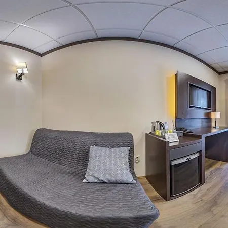 Napraforgo Wellness Haz Es Panzio Pětikostelí