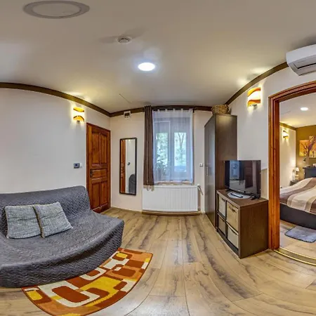 Napraforgo Wellness Haz Es Panzio Bed & Breakfast