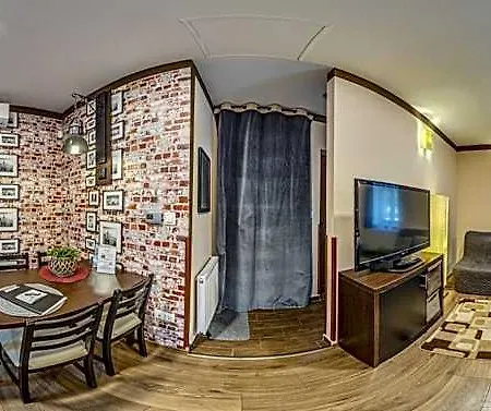 Napraforgó Wellness Ház és Panzió Alojamento de Acomodação e Pequeno-almoço