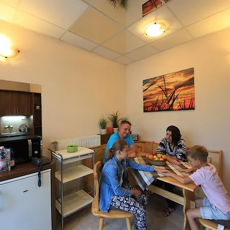 Bed & Breakfast Napraforgo Wellness Haz Es Panzio