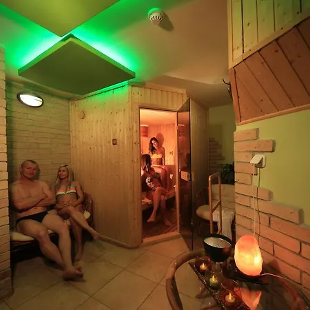 Bed & Breakfast Napraforgo Wellness Haz Es Panzio Pětikostelí